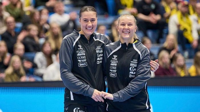 Selma Henriksen og Frida Brandbu Andersen spiller sammen i Sola.